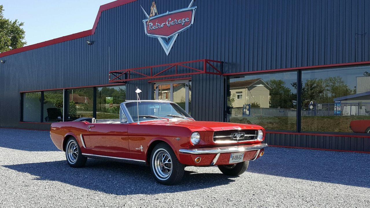 Ford Mustang Cab 1965 rouge